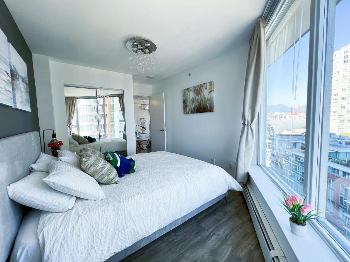 Apartament Downtown 4Bd 2Ba View Skytrain 2 Free Parking Vancouver Zewnętrze zdjęcie